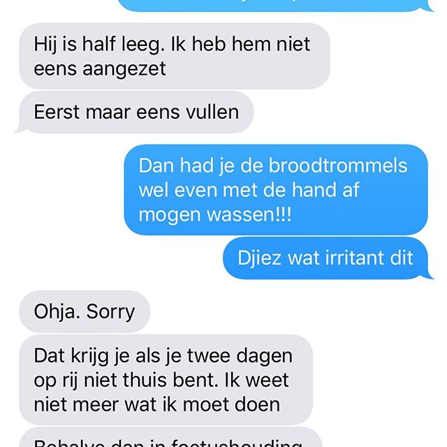 Trouwen is natuurlijk een romantisch ideaal dat in werkelijkheid allerhande rafelrandjes kent, ruzies, geneuzel, irritaties... maar als je er dan zo mee omgaat, dan hou ik zo gruwelijk van ‘m (volgende keer wel die vaatwasser aan ok?) Trouwen is natuurlijk een romantisch ideaal dat in werkelijkheid allerhande rafelrandjes kent, ruzies, geneuzel, irritaties... maar als je er dan zo mee omgaat, dan hou ik zo gruwelijk van ‘m (volgende keer wel die vaatwasser aan ok?)